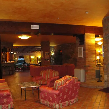 Casanova - Wellness Center La Grotta Etrusca 3*