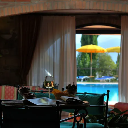 Casanova - Wellness Center La Grotta Etrusca 3*