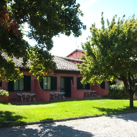 Casanova - Wellness Center La Grotta Etrusca מלון 3*