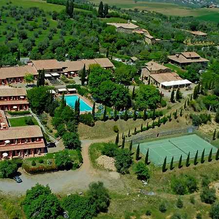 Casanova - Wellness Center La Grotta Etrusca מלון