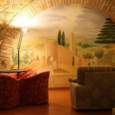 Casanova - Wellness Center La Grotta Etrusca 3* サン・クイーリコ・ドルチャ