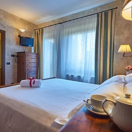 Casanova - Wellness Center La Grotta Etrusca מלון