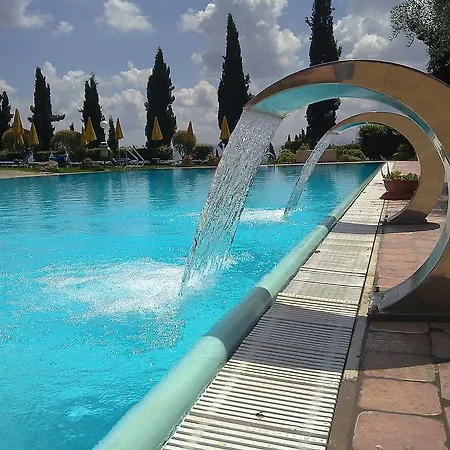 מלון Casanova - Wellness Center La Grotta Etrusca 3*