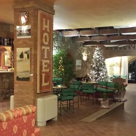 מלון Casanova - Wellness Center La Grotta Etrusca San Quirico dʼOrcia