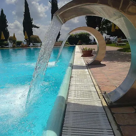 מלון Casanova - Wellness Center La Grotta Etrusca 3*