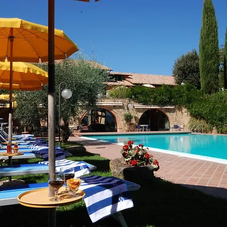 Casanova - Wellness Center La Grotta Etrusca San Quirico dʼOrcia