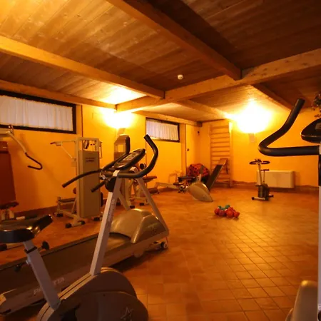 מלון Casanova - Wellness Center La Grotta Etrusca 3*