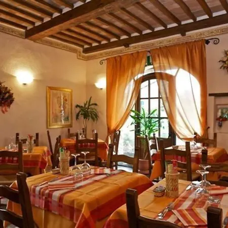 Casanova - Wellness Center La Grotta Etrusca מלון 3*