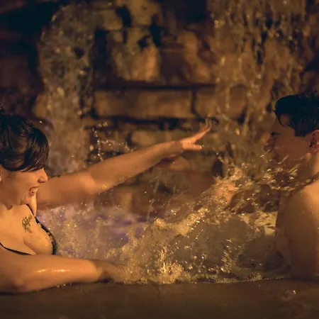 Casanova - Wellness Center La Grotta Etrusca מלון San Quirico dʼOrcia